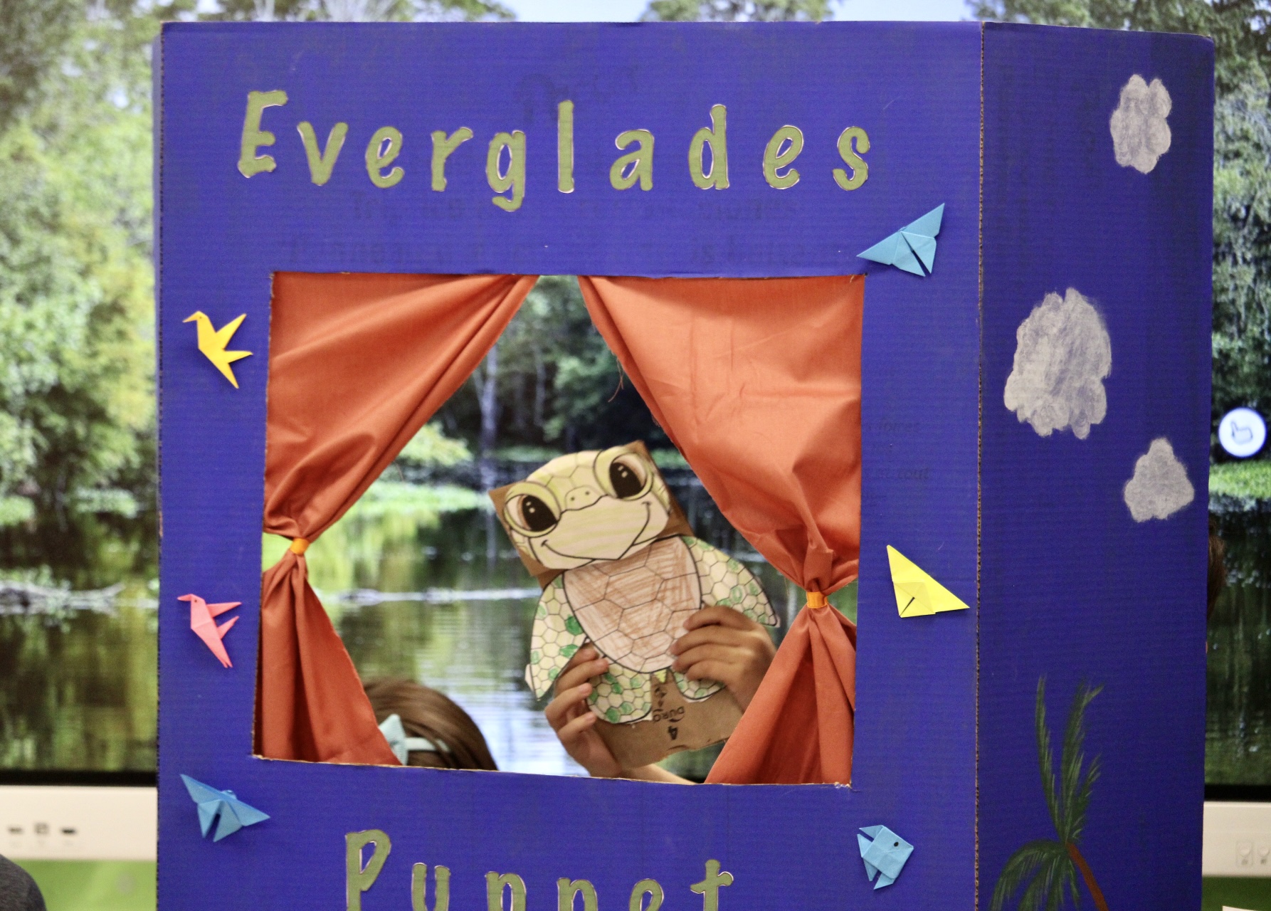 Everglades puppet show
