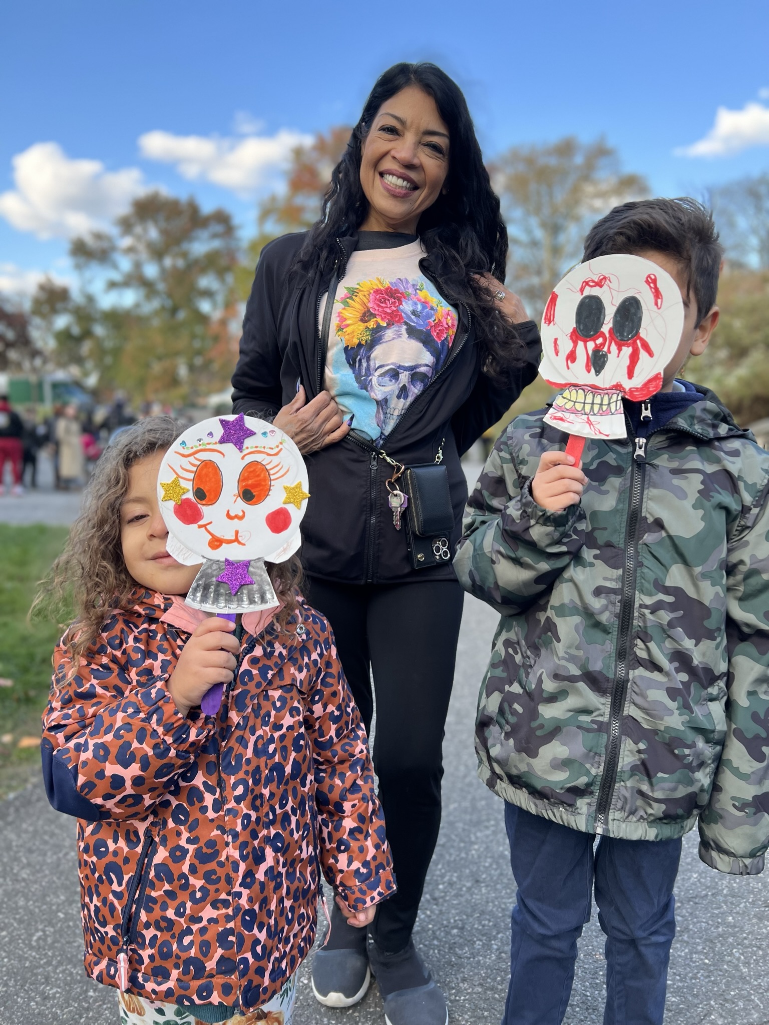 people celebrating Día de los Muertos